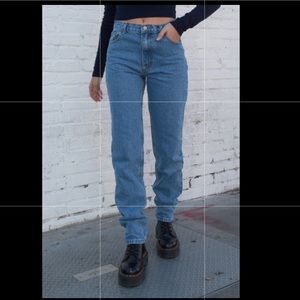 Brandy Melville Carly Light Wash Jeans